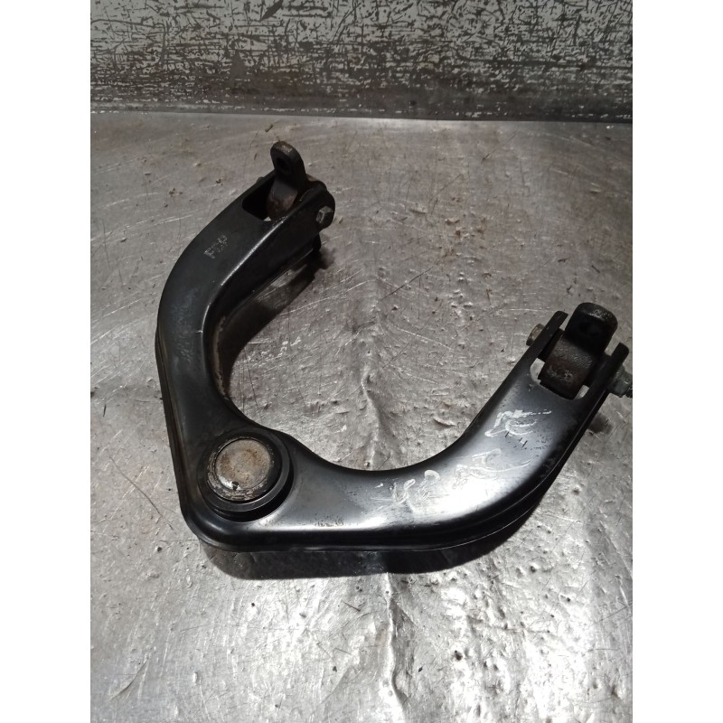 Recambio de brazo suspension superior delantero derecho para ssangyong rodius i 2.7 xdi referencia OEM IAM   05