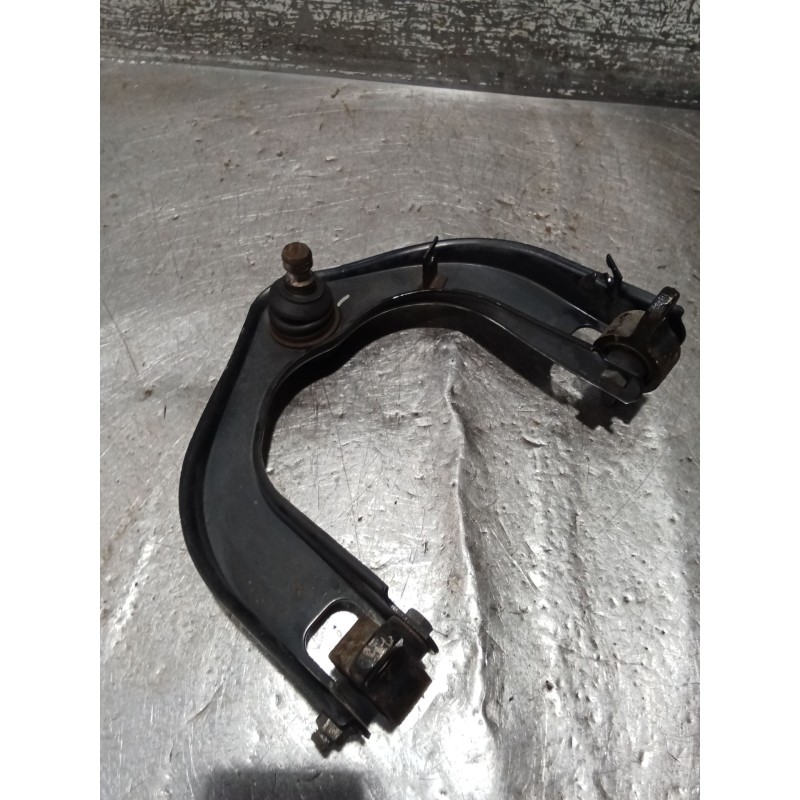 Recambio de brazo suspension superior delantero derecho para ssangyong rodius i 2.7 xdi referencia OEM IAM   05