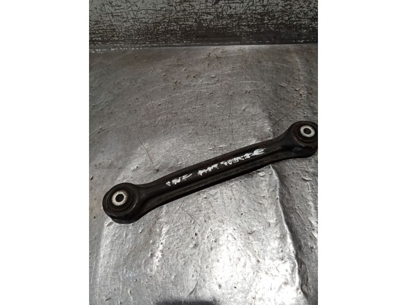 Recambio de brazo suspension inferior trasero derecho para ssangyong rodius i 2.7 xdi referencia OEM IAM  05 ANTERIOR