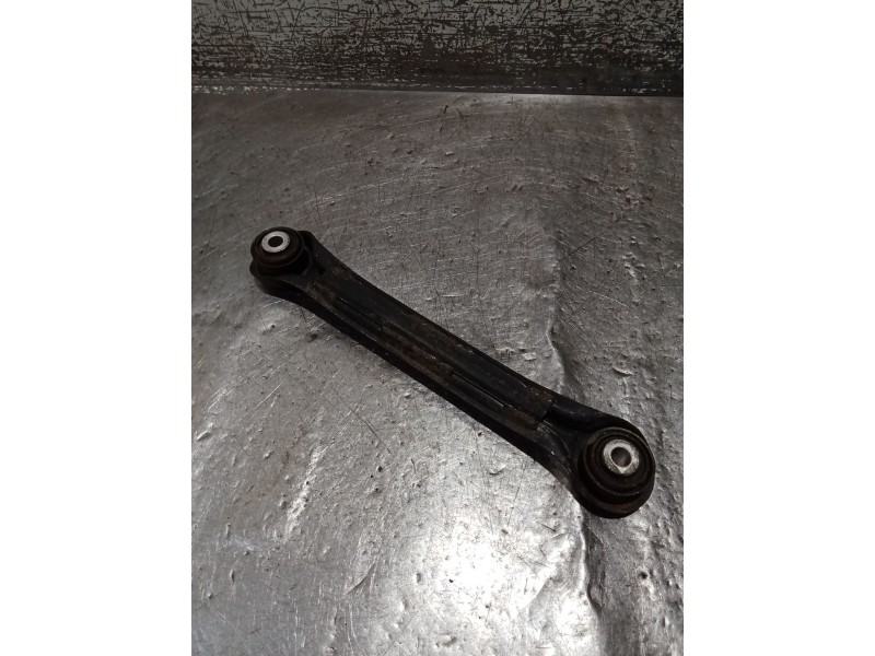 Recambio de brazo suspension inferior trasero derecho para ssangyong rodius i 2.7 xdi referencia OEM IAM  05 ANTERIOR