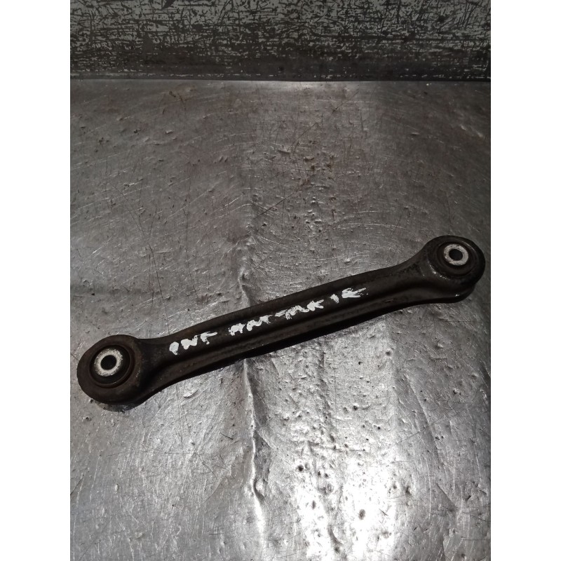 Recambio de brazo suspension inferior trasero izquierdo para ssangyong rodius i 2.7 xdi referencia OEM IAM  05 ANTERIOR