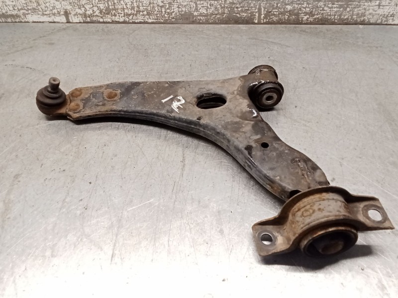 Recambio de brazo suspension inferior delantero izquierdo para ford focus i sedán (dfw) 1.8 turbo di / tddi referencia OEM IAM  