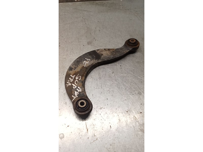 Recambio de brazo suspension superior trasero derecho para ford focus i sedán (dfw) 1.8 turbo di / tddi referencia OEM IAM 98AG5