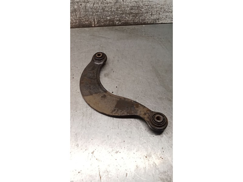 Recambio de brazo suspension superior trasero derecho para ford focus i sedán (dfw) 1.8 turbo di / tddi referencia OEM IAM 98AG5