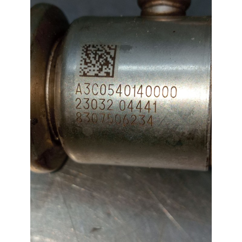 Recambio de inyector para mercedes-benz clase c (w206) c 200 d (206.003) referencia OEM IAM A0004905300 A3C0540140000 2021. 2303