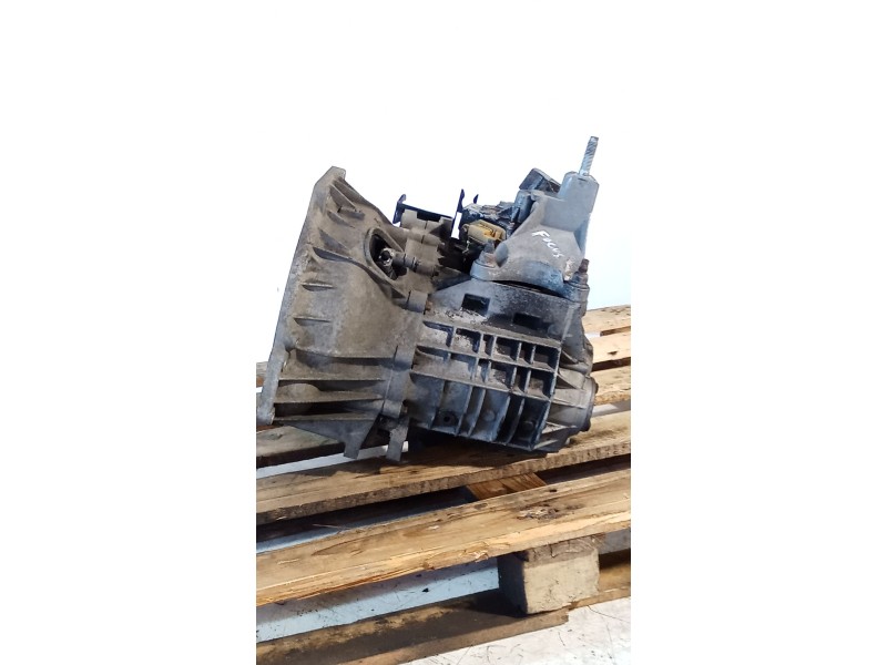 Recambio de caja cambios para ford focus i sedán (dfw) 1.8 turbo di / tddi referencia OEM IAM XS4R 7002 RA 5V 1GA1 9C18 000032