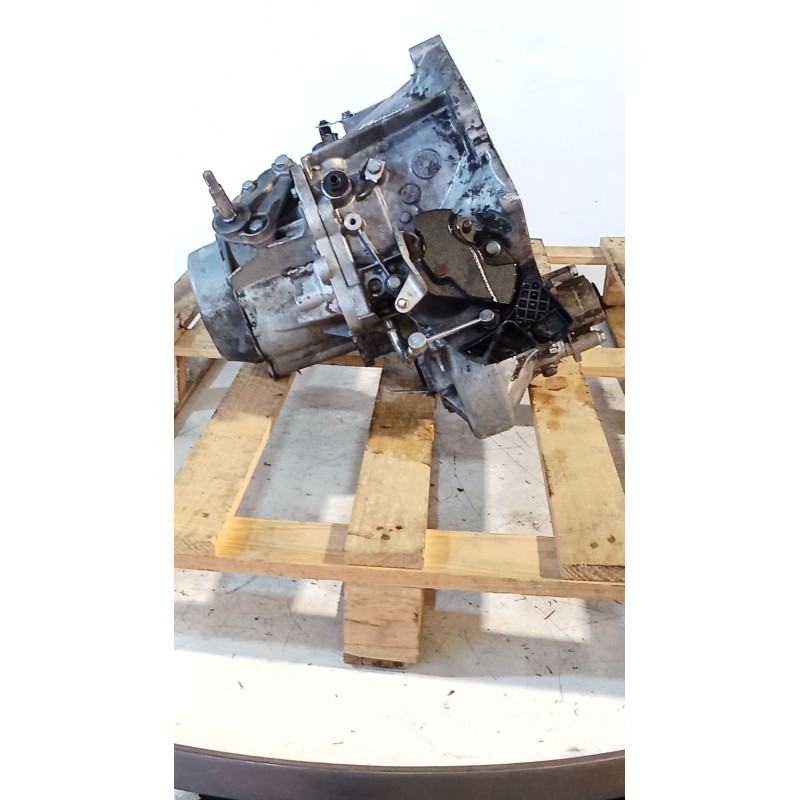 Recambio de caja cambios para peugeot partner furgoneta/monovolumen 1.6 hdi / bluehdi 75 referencia OEM IAM 20DP33 5V 8181981 B