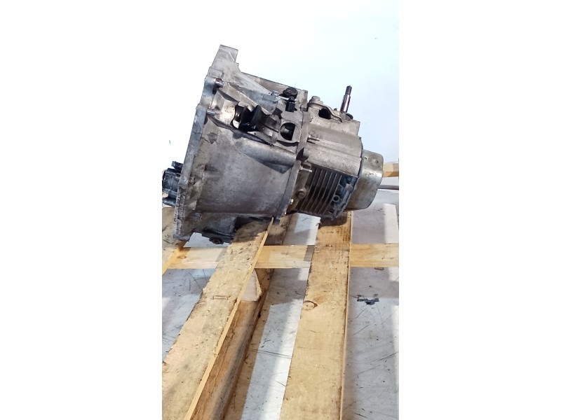 Recambio de caja cambios para peugeot partner furgoneta/monovolumen 1.6 hdi / bluehdi 75 referencia OEM IAM 20DP33 5V 8181981 B