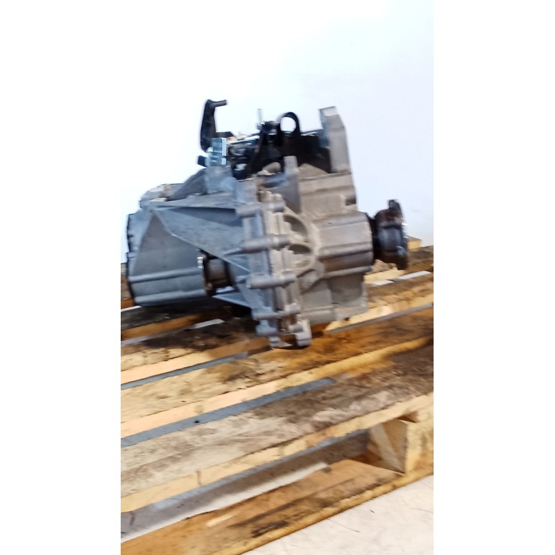 Recambio de caja cambios para volkswagen t-roc (a11, d11) 2.0 tdi scr referencia OEM IAM VCN 6V 050724 64 FM6C9008 0145