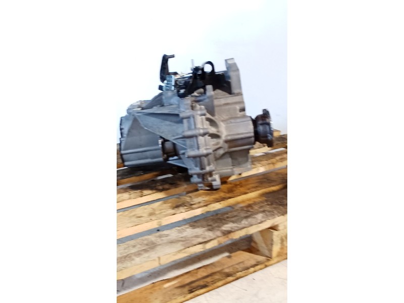 Recambio de caja cambios para volkswagen t-roc (a11, d11) 2.0 tdi scr referencia OEM IAM VCN 6V 050724 64 FM6C9008 0145