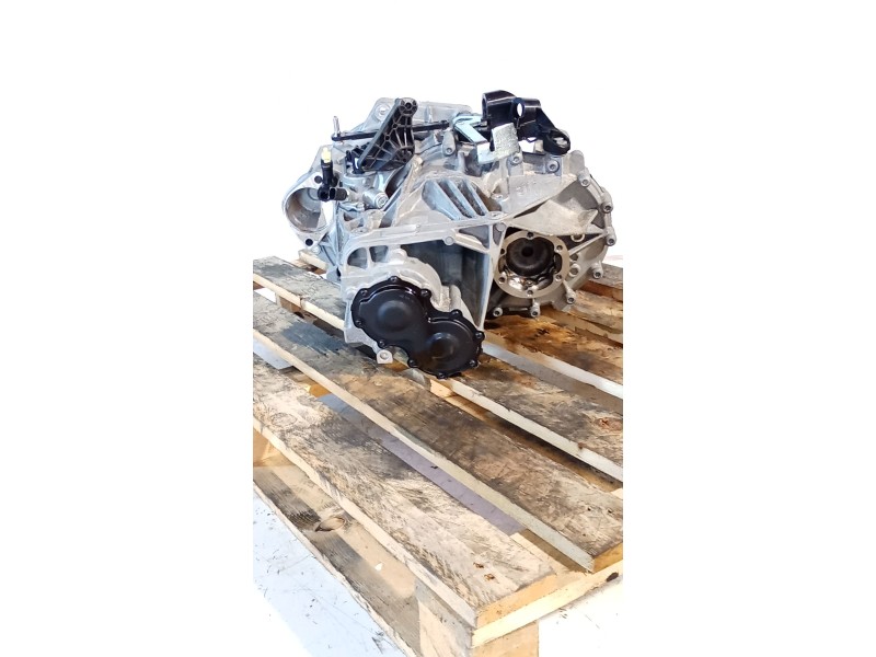 Recambio de caja cambios para volkswagen t-roc (a11, d11) 2.0 tdi scr referencia OEM IAM VCN 6V 050724 64 FM6C9008 0145