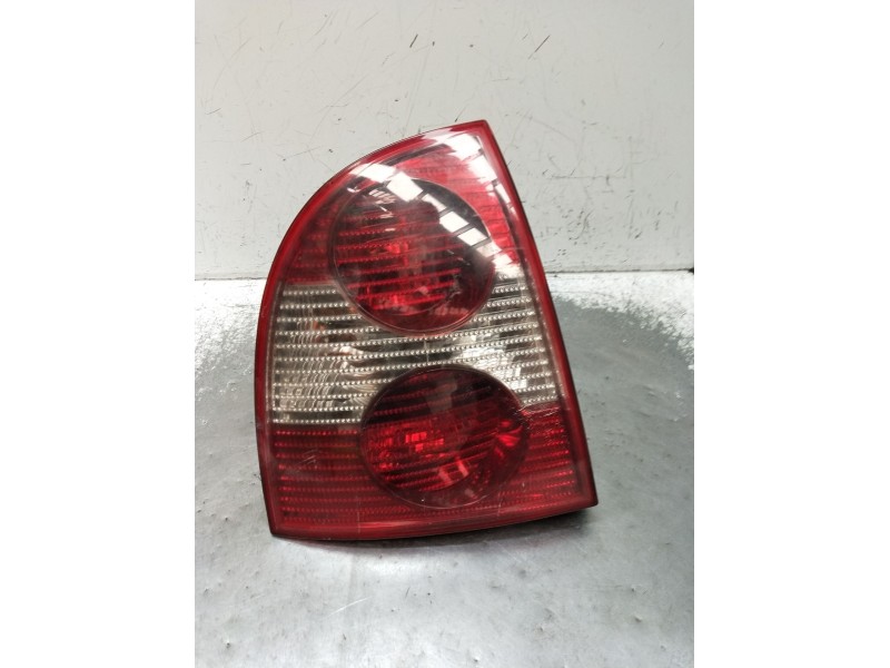 Recambio de piloto trasero izquierdo para volkswagen passat b5.5 (3b3) 1.9 tdi referencia OEM IAM   