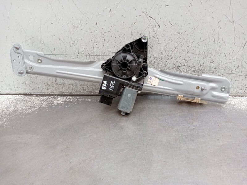 Recambio de elevalunas delantero derecho para opel crossland x / crossland (p17, p2qo) 1.2 (75) referencia OEM IAM 0130824270 5P