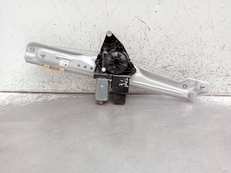 Recambio de elevalunas trasero izquierdo para opel crossland x / crossland (p17, p2qo) 1.2 (75) referencia OEM IAM 0130824273 5P