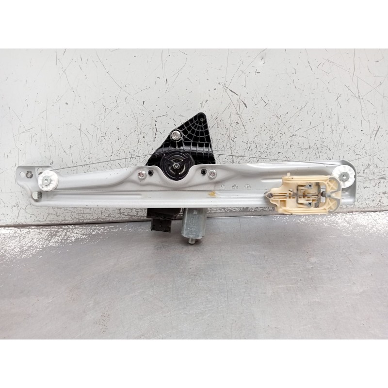 Recambio de elevalunas trasero izquierdo para opel crossland x / crossland (p17, p2qo) 1.2 (75) referencia OEM IAM 0130824273 5P