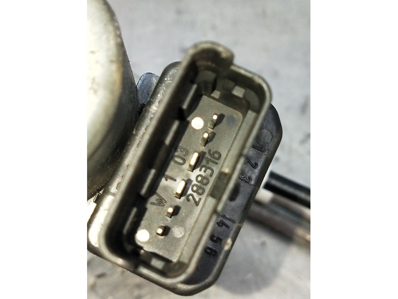 Recambio de elevalunas delantero derecho para renault megane ii (bm0/1_, cm0/1_) 1.5 dci (bm1e, cm1e) referencia OEM IAM  5P 