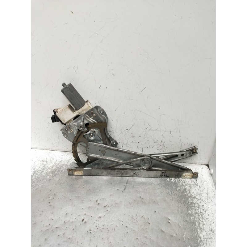 Recambio de elevalunas delantero izquierdo para toyota corolla (_e12_) 1.6 vvt-i (zze121_) referencia OEM IAM  3P 2004