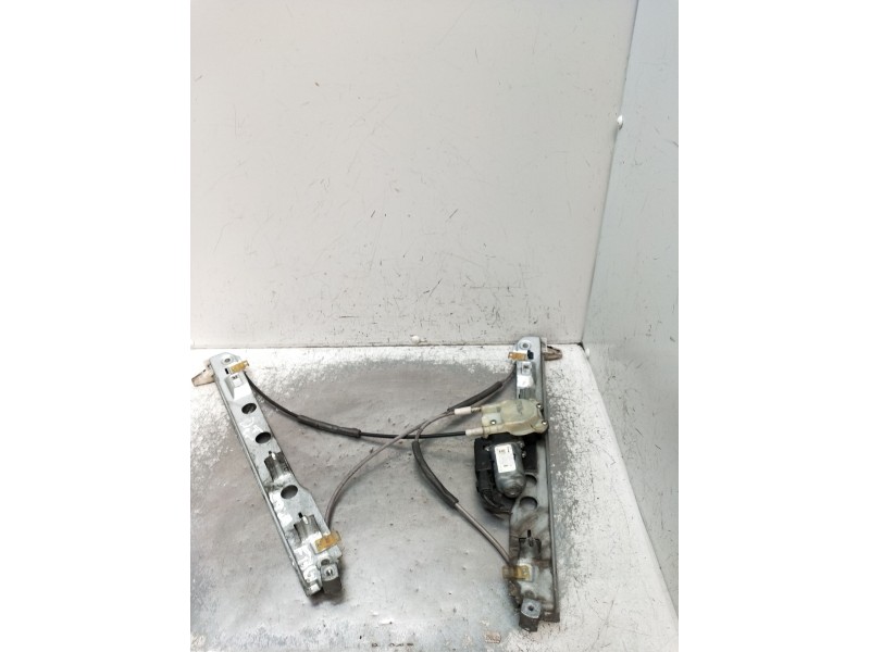 Recambio de elevalunas delantero izquierdo para renault megane ii (bm0/1_, cm0/1_) 1.5 dci (bm1e, cm1e) referencia OEM IAM  5P 