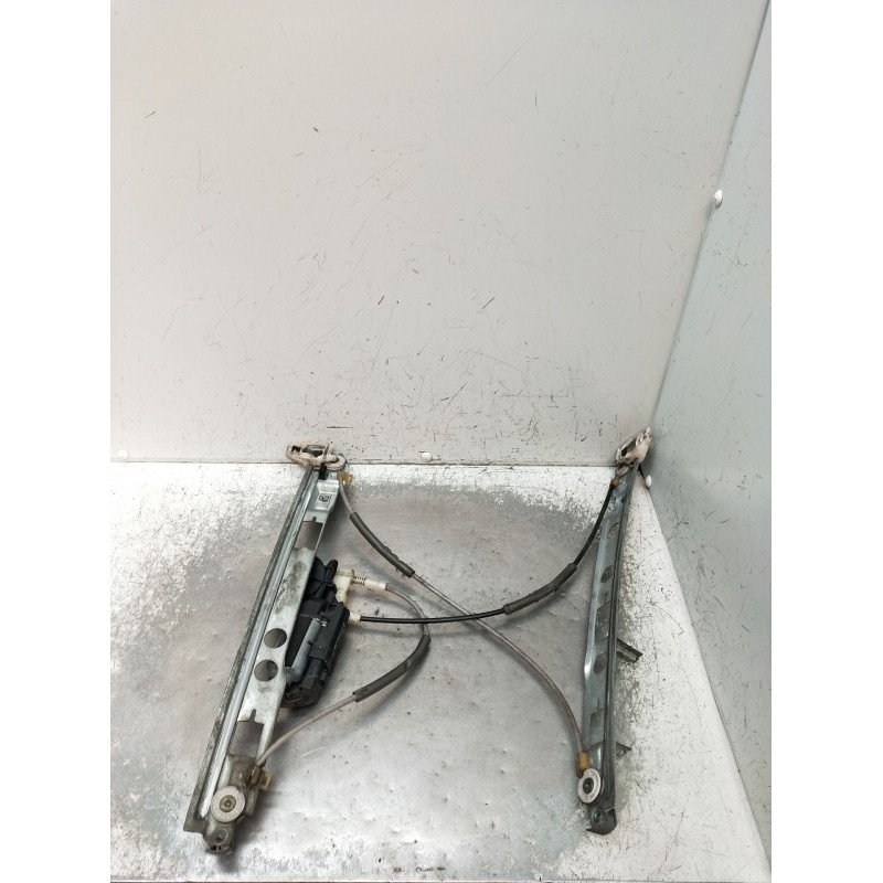 Recambio de elevalunas delantero izquierdo para renault megane ii (bm0/1_, cm0/1_) 1.5 dci (bm1e, cm1e) referencia OEM IAM  5P 