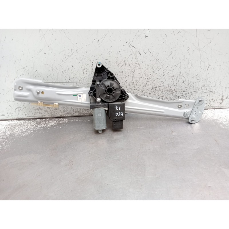 Recambio de elevalunas delantero izquierdo para opel crossland x / crossland (p17, p2qo) 1.2 (75) referencia OEM IAM 98820P1M21 