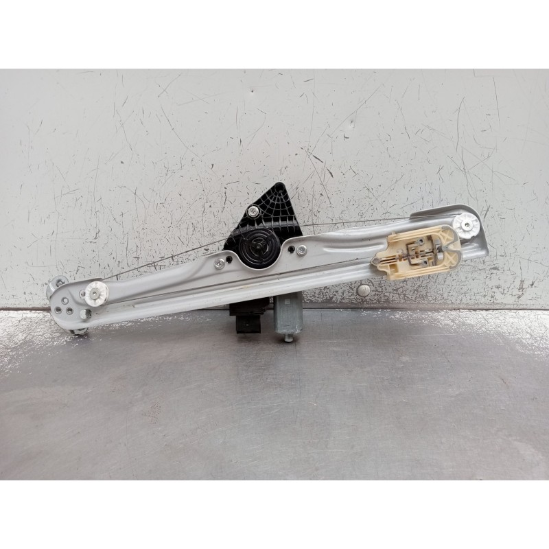 Recambio de elevalunas delantero izquierdo para opel crossland x / crossland (p17, p2qo) 1.2 (75) referencia OEM IAM 98820P1M21 