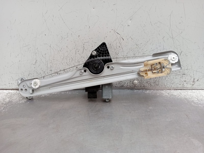 Recambio de elevalunas delantero izquierdo para opel crossland x / crossland (p17, p2qo) 1.2 (75) referencia OEM IAM 98820P1M21 