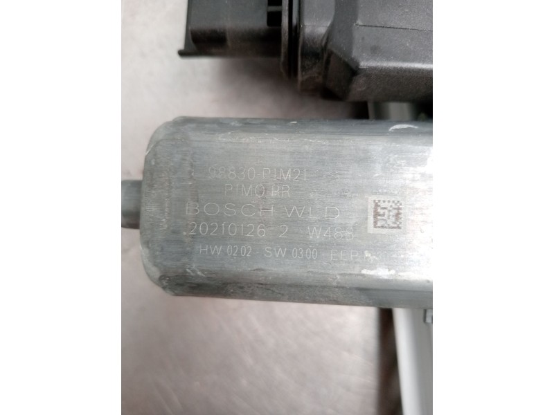 Recambio de elevalunas trasero derecho para opel crossland x / crossland (p17, p2qo) 1.2 (75) referencia OEM IAM 0130824272 5P. 