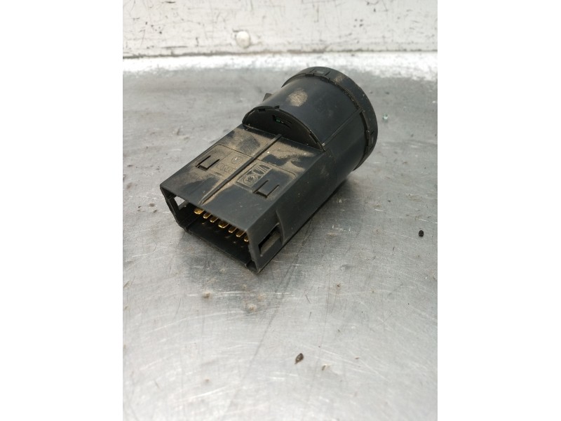 Recambio de mando luces para volkswagen passat b3/b4 (3a2, 35i) 1.9 tdi referencia OEM IAM   1997