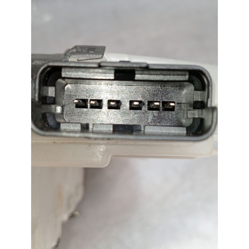 Recambio de motor cierre centralizado delantero izquierdo para opel crossland x / crossland (p17, p2qo) 1.2 (75) referencia OEM 