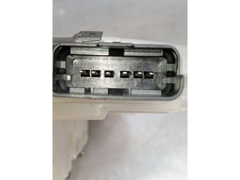 Recambio de motor cierre centralizado delantero izquierdo para opel crossland x / crossland (p17, p2qo) 1.2 (75) referencia OEM 