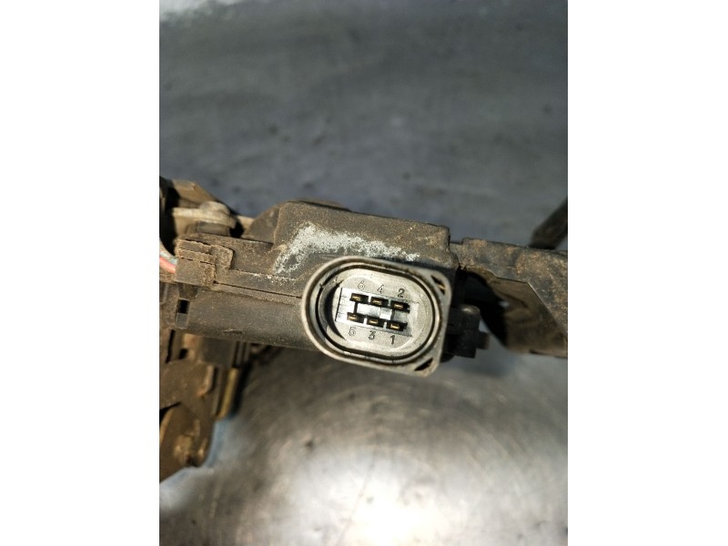 Recambio de motor cierre centralizado trasero izquierdo para volkswagen passat b3/b4 (3a2, 35i) 1.9 tdi referencia OEM IAM  4P 1