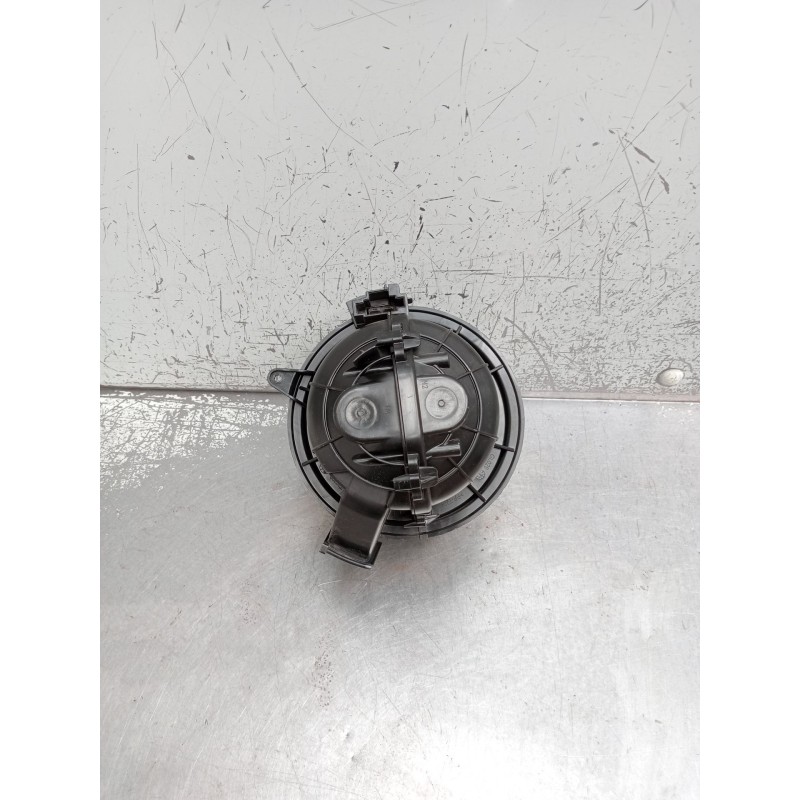 Recambio de motor calefaccion para opel crossland x / crossland (p17, p2qo) 1.2 (75) referencia OEM IAM HB613001 0807667 BZ78792