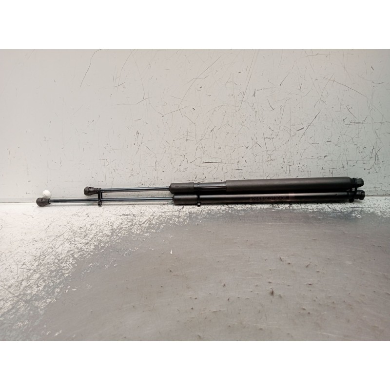 Recambio de amortiguadores capo para mercedes-benz clase c (w206) c 200 d (206.003) referencia OEM IAM A2069800100 300N 2021