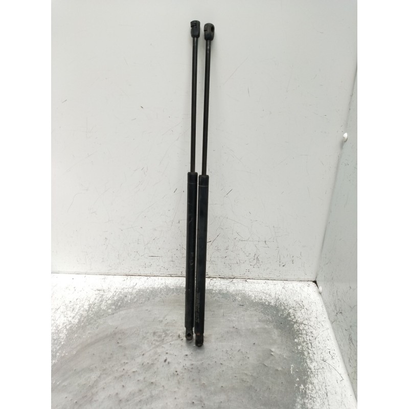 Recambio de amortiguadores maletero / porton para ssangyong rodius i 2.7 xdi referencia OEM IAM   2005