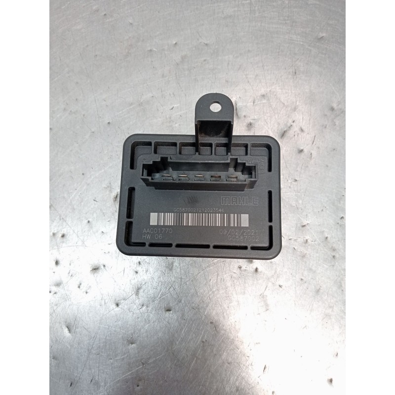 Recambio de caja precalentamiento para opel crossland x / crossland (p17, p2qo) 1.2 (75) referencia OEM IAM AAC01770 GC587002 12