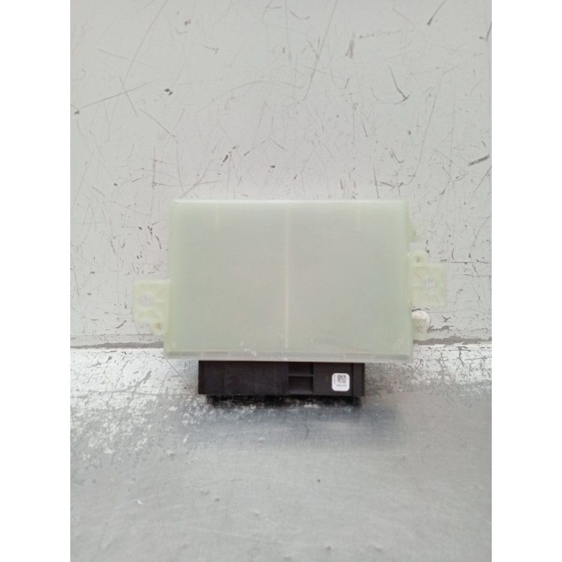 Recambio de modulo electronico para mercedes-benz clase c (w206) c 200 d (206.003) referencia OEM IAM A0009008233 A0009010213 A2