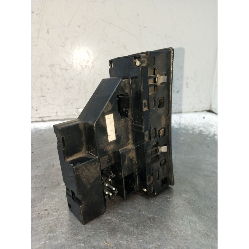 Recambio de mando elevalunas delantero izquierdo para bmw x5 (e53) 3.0 d referencia OEM IAM 6944552 5P 2003