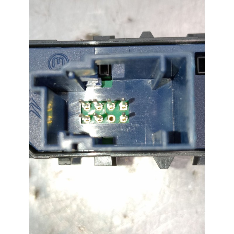 Recambio de mando multifuncion para opel crossland x / crossland (p17, p2qo) 1.2 (75) referencia OEM IAM YO00032777 03548010101 