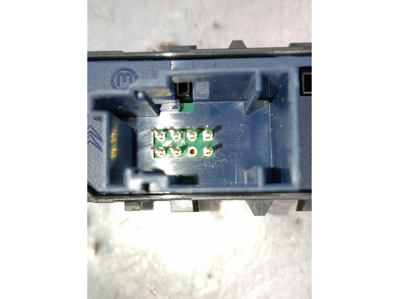 Recambio de mando multifuncion para opel crossland x / crossland (p17, p2qo) 1.2 (75) referencia OEM IAM YO00032777 03548010101 