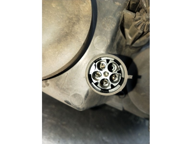 Recambio de faro izquierdo para opel vectra b hatchback (j96) 1.7 td (f68) referencia OEM IAM   1995