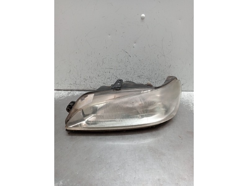 Recambio de faro izquierdo para peugeot 306 hatchback (7a, 7c, n3, n5) 1.9 d referencia OEM IAM   1997