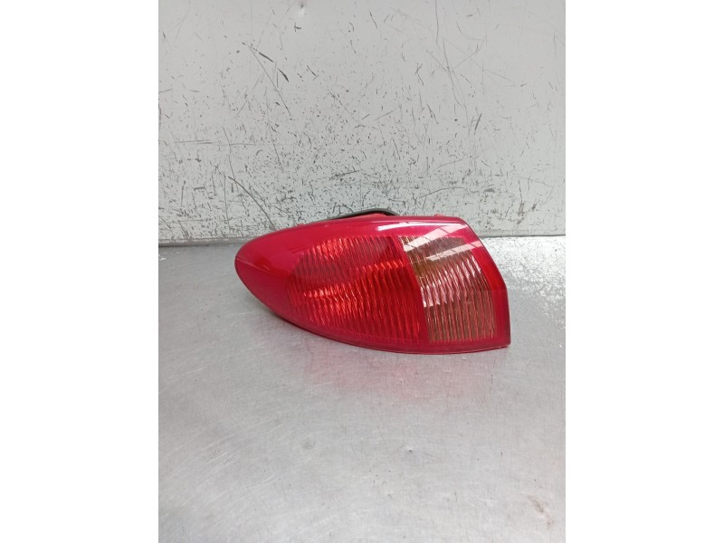 Recambio de piloto trasero izquierdo para alfa romeo 147 (937_) 1.6 16v t.spark eco (937.axa1a, 937.bxa1a) referencia OEM IAM   