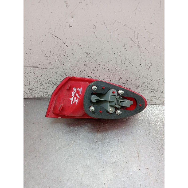 Recambio de piloto trasero izquierdo para alfa romeo 147 (937_) 1.6 16v t.spark eco (937.axa1a, 937.bxa1a) referencia OEM IAM   