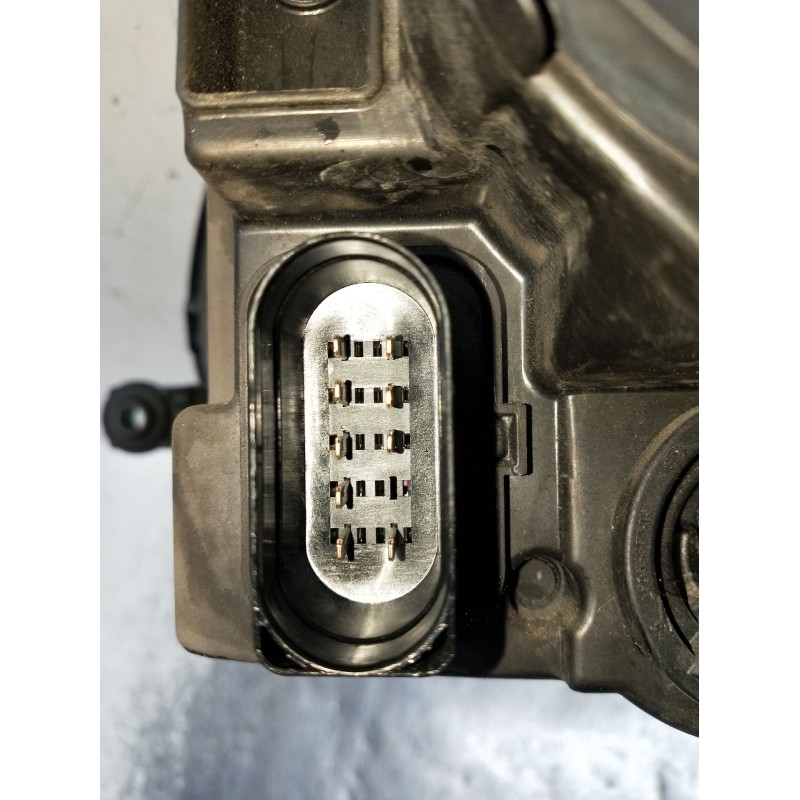 Recambio de faro derecho para volkswagen golf v (1k1) 1.9 tdi referencia OEM IAM  FARO PARA PULIR 2003