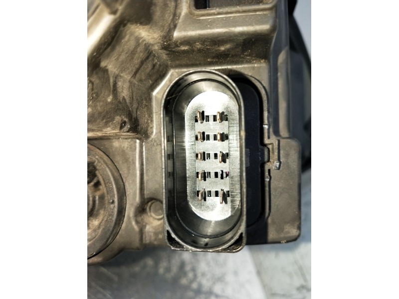 Recambio de faro izquierdo para volkswagen golf v (1k1) 1.9 tdi referencia OEM IAM 1K6941005P FARO PARA PULIR 2003