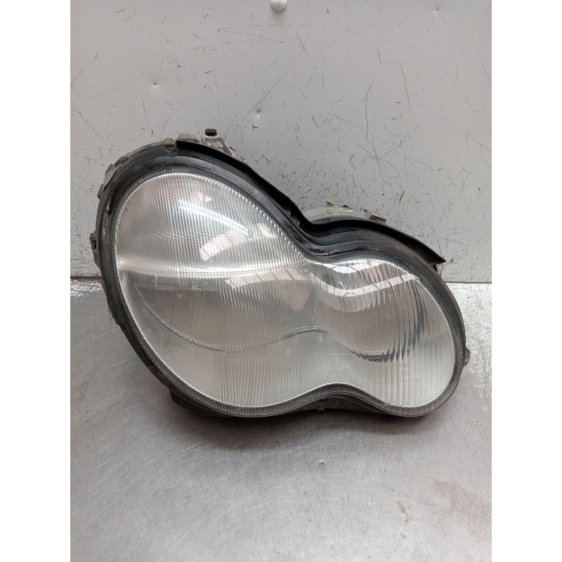 Recambio de faro derecho para mercedes-benz clase c (w203) c 270 cdi (203.016) referencia OEM IAM   