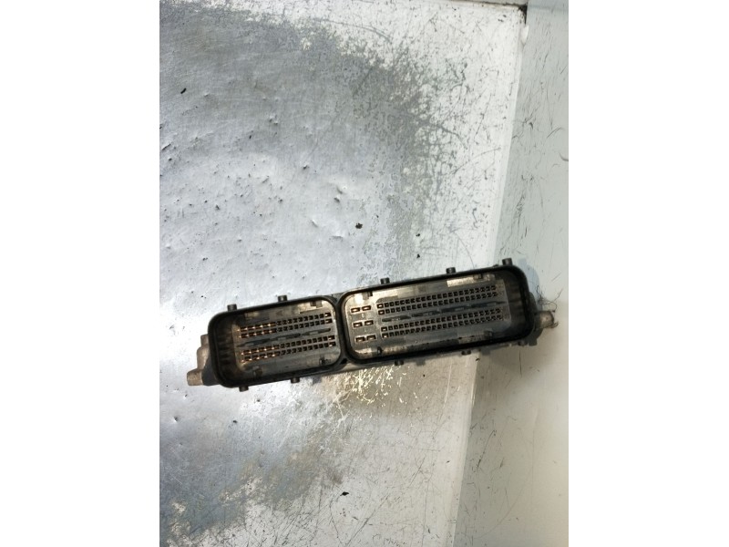 Recambio de centralita motor uce para volkswagen golf v (1k1) 1.9 tdi referencia OEM IAM 0281011900 03G906016CB 1039S06216 2003