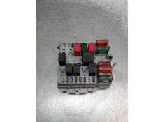 Recambio de caja reles / fusibles para alfa romeo 147 (937_) 1.6 16v t.spark eco (937.axa1a, 937.bxa1a) referencia OEM IAM 51742