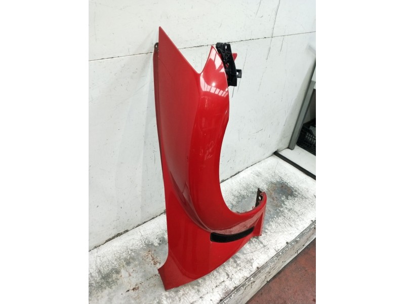 Recambio de aleta delantera derecha para mazda rx-8 (se) básico (170kw) referencia OEM IAM   2003