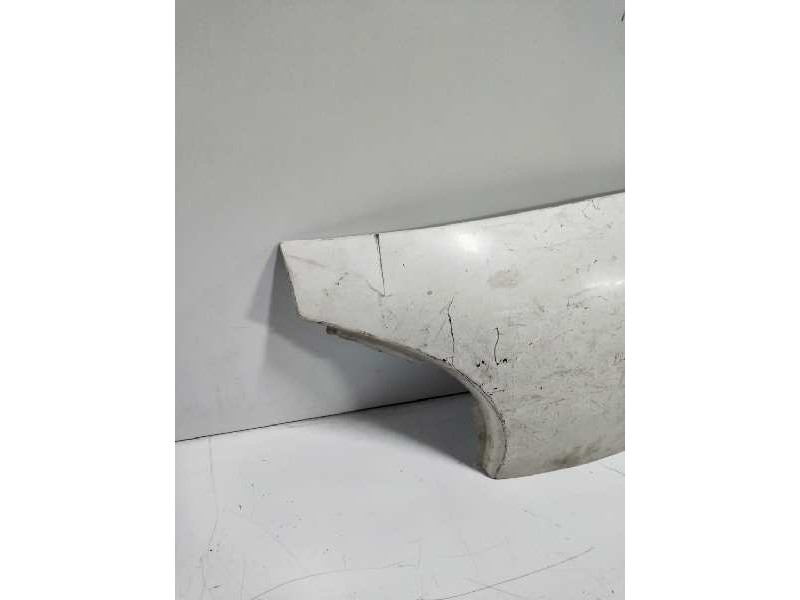 Recambio de aleta delantera izquierda para mitsubishi canter 01/96  pr 35 cabina individual (comfort) referencia OEM IAM   